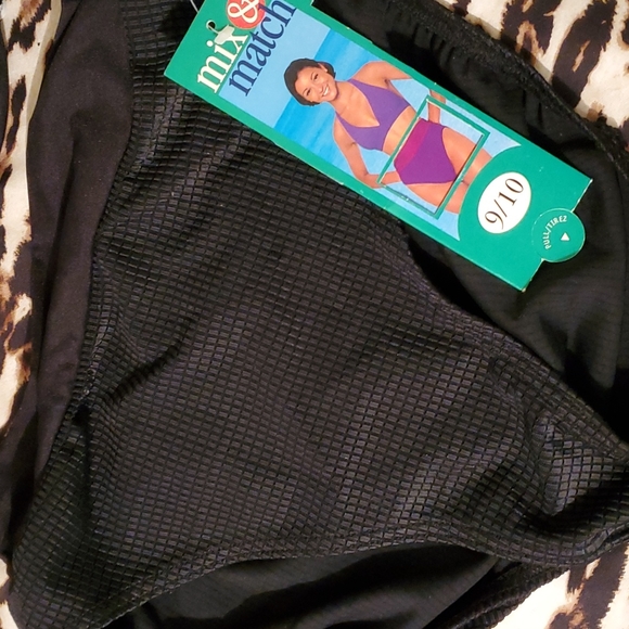 Swimsuit black 2 piece - Picture 4 of 9